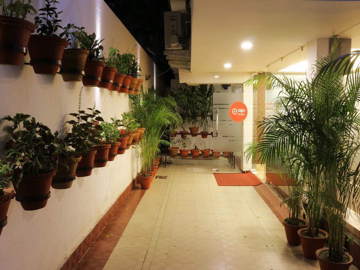Oyo 662 Hotel Comfotel Kolkata Bagian luar foto