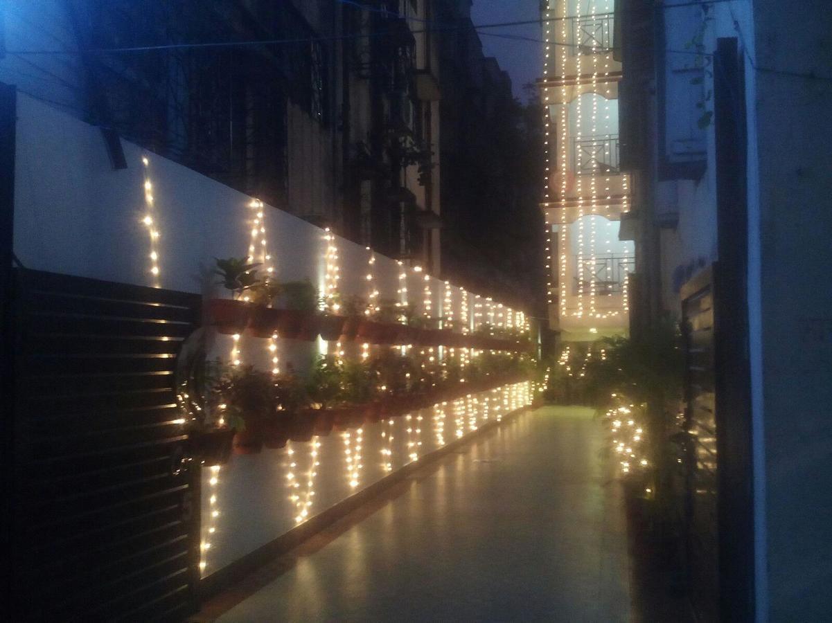 Oyo 662 Hotel Comfotel Kolkata Bagian luar foto